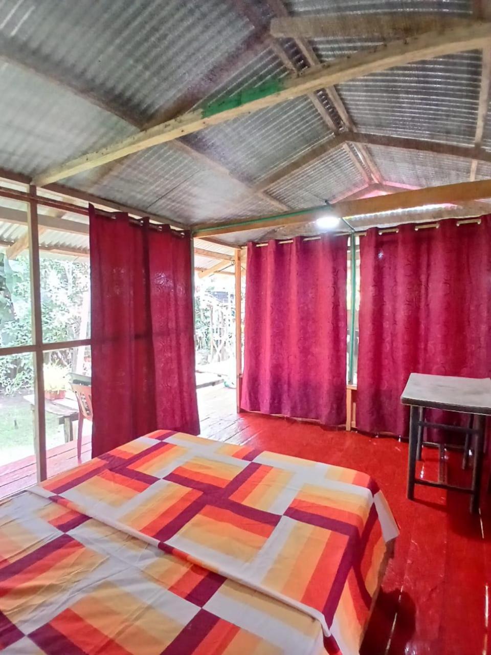 לטיסייה Hostal Buho Amazonas Tours מראה חיצוני תמונה